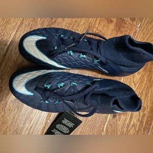 Nike Hypervenom Phantom 3 Size 4 Obsidian Navy Blue Soccer Cleats Shoes Kids